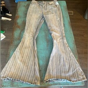 Rock & Roll stripped jeans.